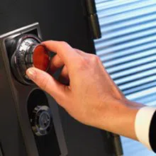 Phoenix Locksmith Solution Phoenix, AZ 602-687-4463 Phoenix Locksmith Solution Phoenix, AZ 602-687-4463 - sb-com-01